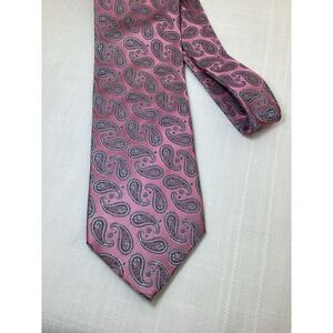 Roberto Villini Couture Men's Silk Necktie Designer Pink Paisley‎